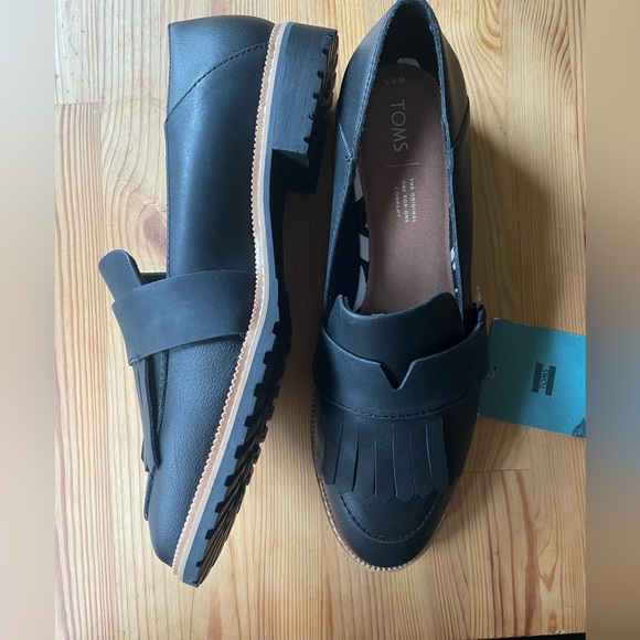 Black TOMS Loafer style- brand new! - Picture 2 of 5